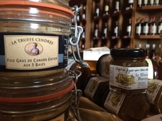 Épicerie fine (pâté) dans votre cave à Chauriat